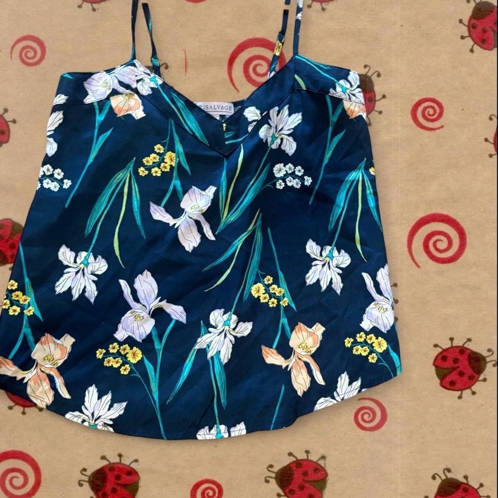 PJ savlage lsilk top